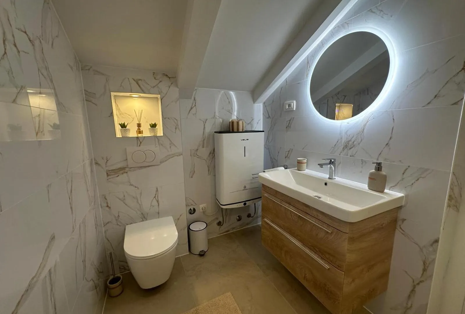 Apartman Lorena - With Sea View Near Old Town Croatia