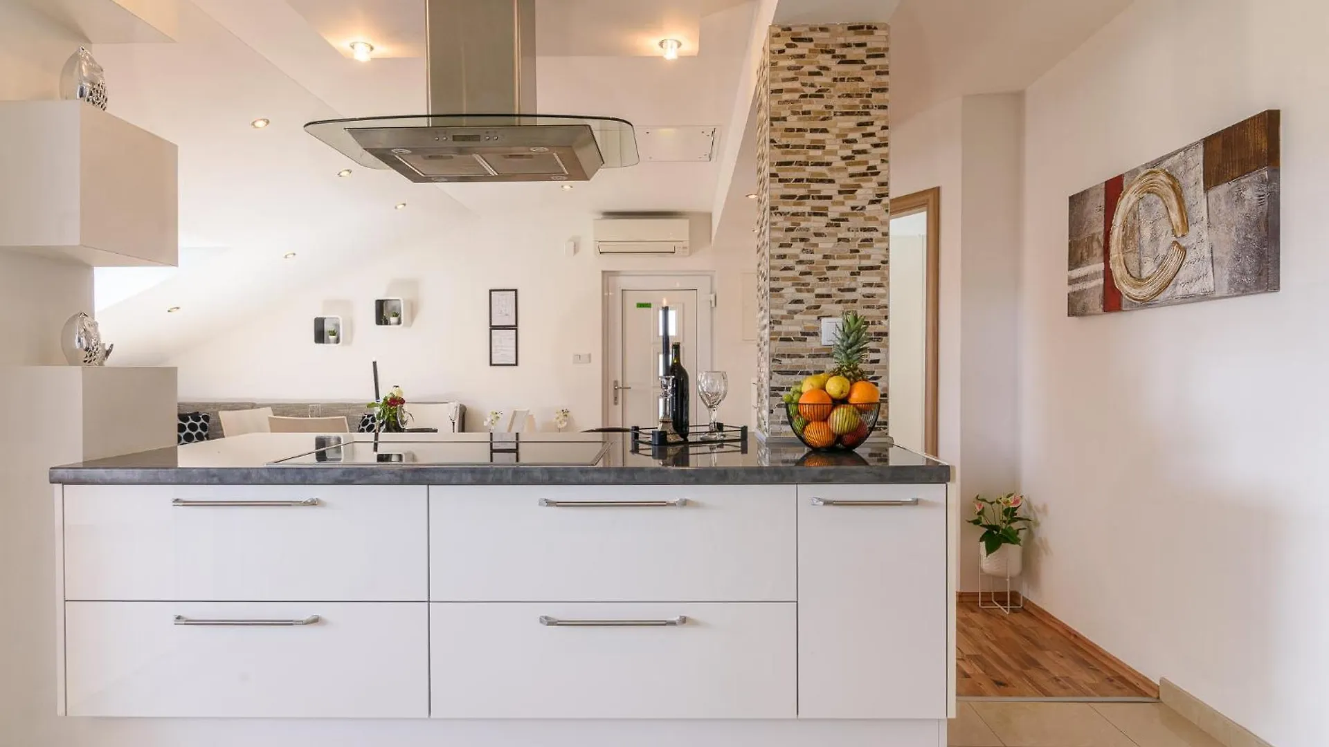 Apartman Lorena - With Sea View Near Old Town Trogir