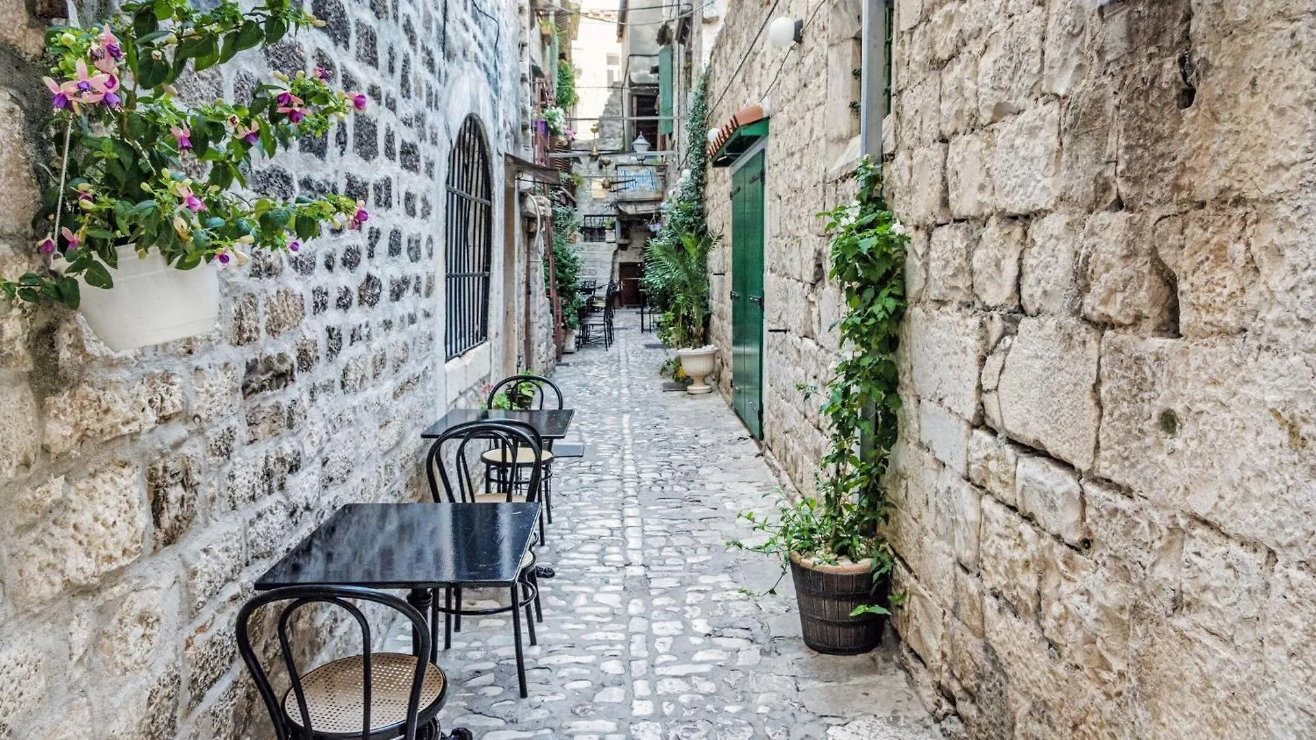 Apartman Lorena - With Sea View Near Old Town Trogir Kroatien